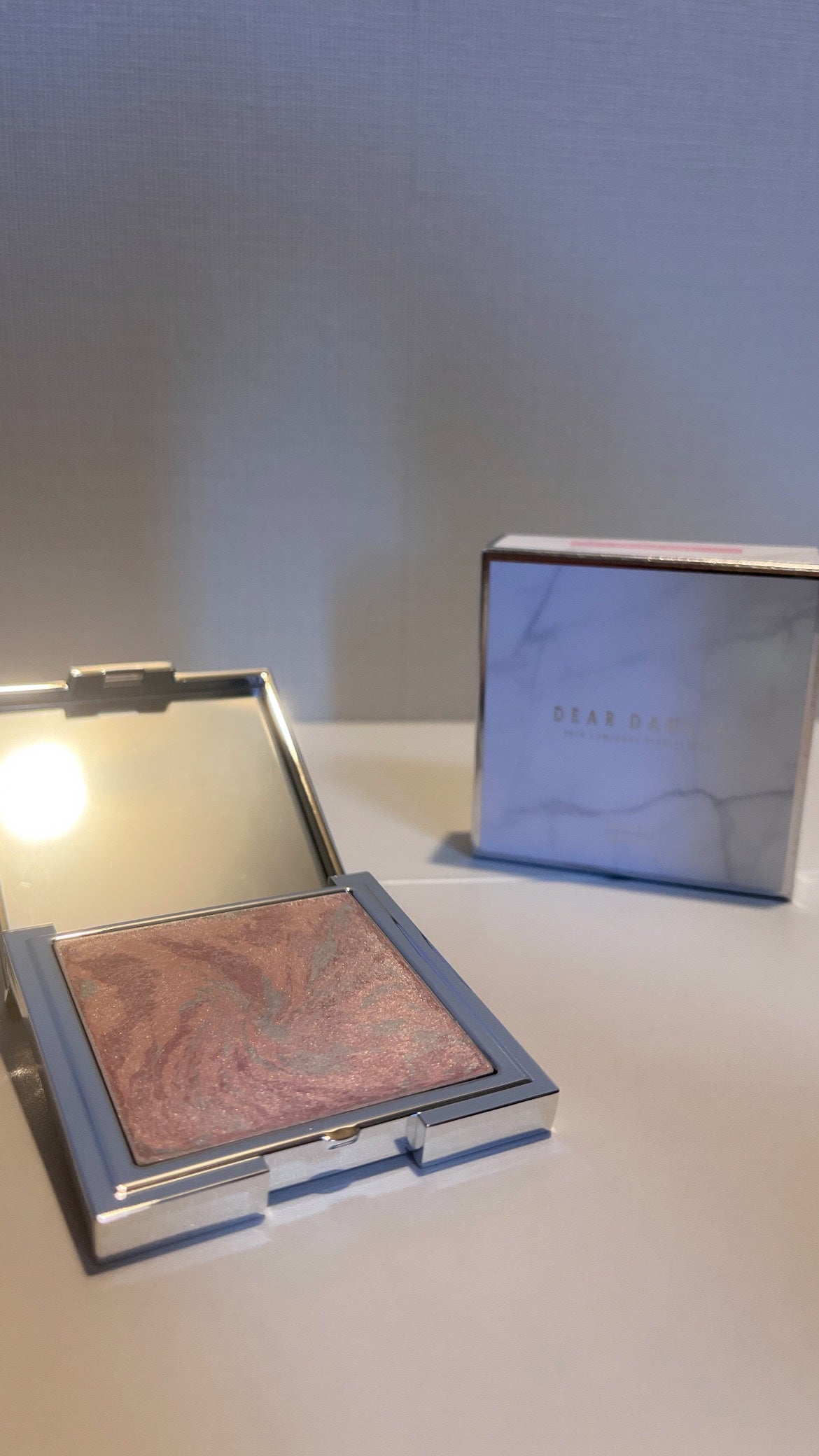 スキンルミナスハイライター/DEAR DAHLIA/パウダーハイライトを使ったクチコミ(1枚目)