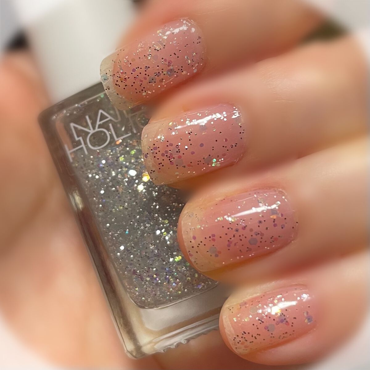 ネイルホリック リミテッドカラー Sea Shell SP074/ネイルホリック/マニキュアを使ったクチコミ（2枚目）