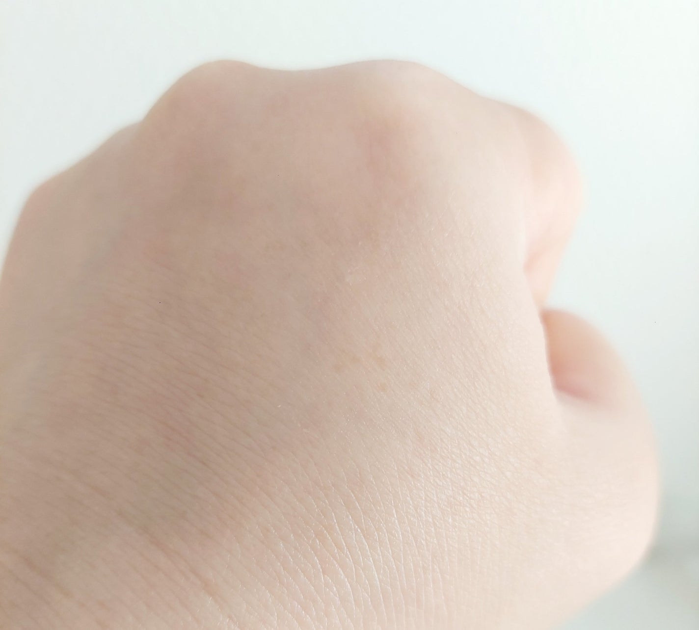 puni on LIPS 「ダーマシェアコラーゲンモイスチャーSUNマルチバーム高保湿うる..」(5枚目)