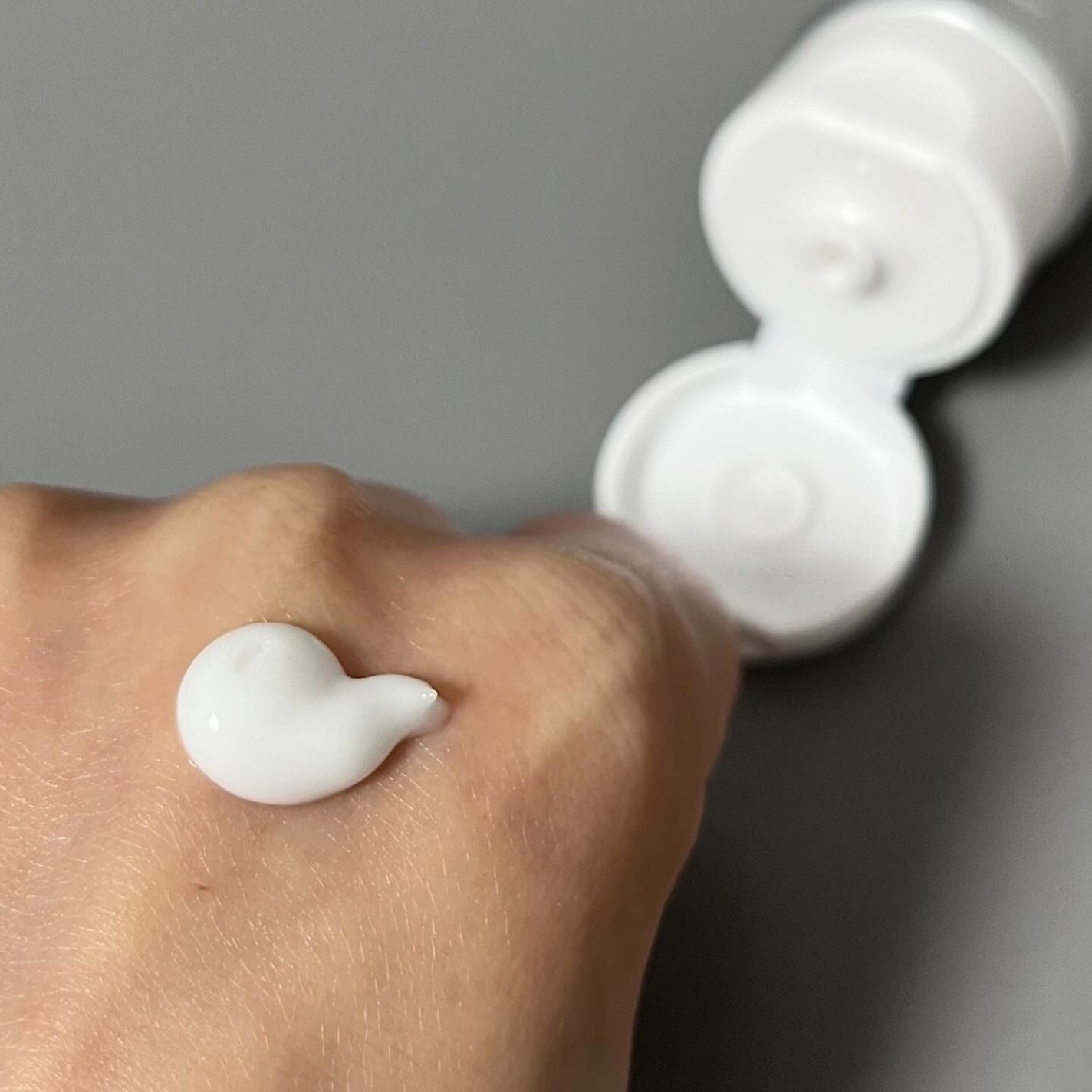 プロミルカルテ ハンドクリーム クラシックブーケの香り/Promille karte/ハンドクリームを使ったクチコミ(3枚目)