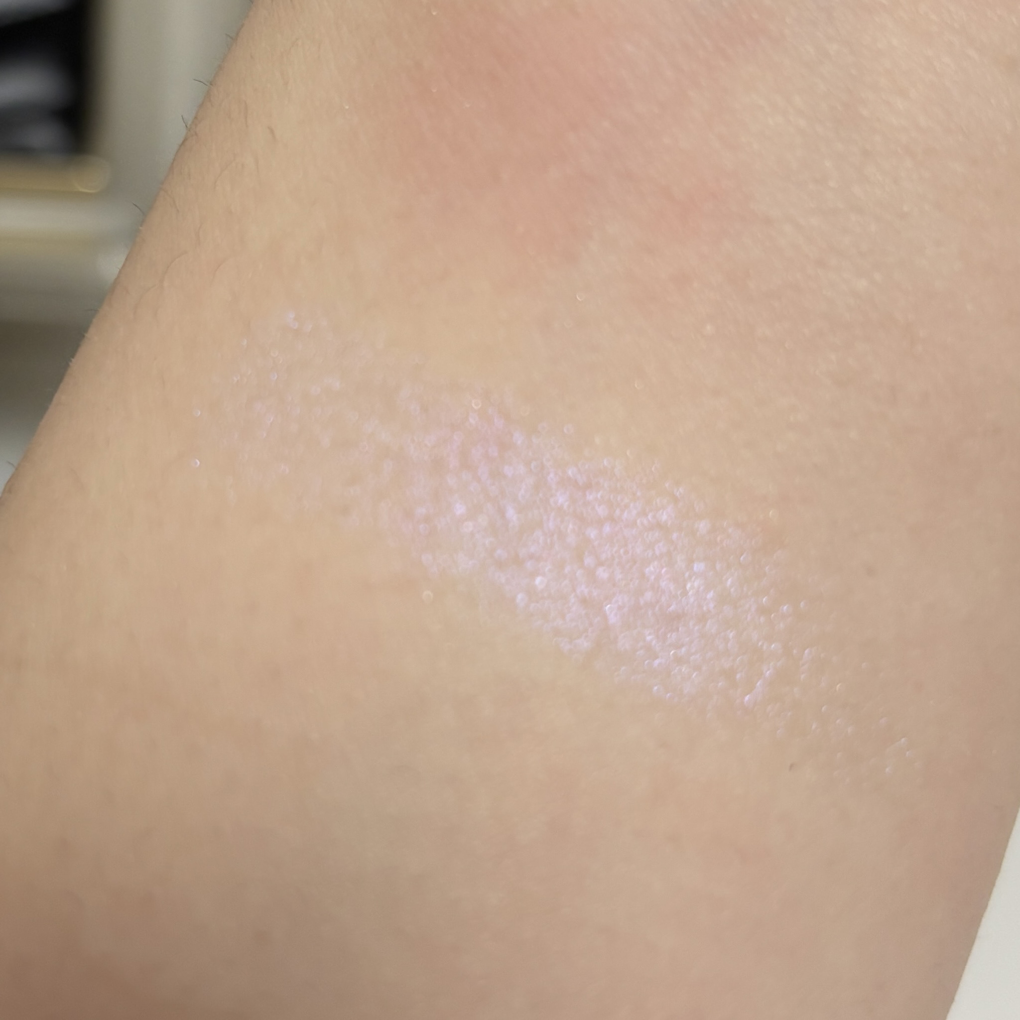 アディクション ザ アイシャドウ パール 035P Aurora Dawn/ADDICTION/単色アイシャドウを使ったクチコミ（2枚目）