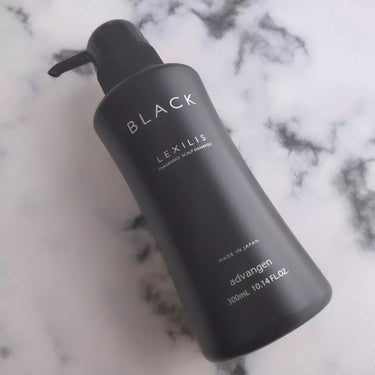 LEXILIS BLACK FRAGRANCE スカルプシャンプーのクチコミ「＜レキシリス ブラック フレグランス シャンプー＞を愛用中♪

一本で完結💖
サロンで売れ続け.....」（1枚目）