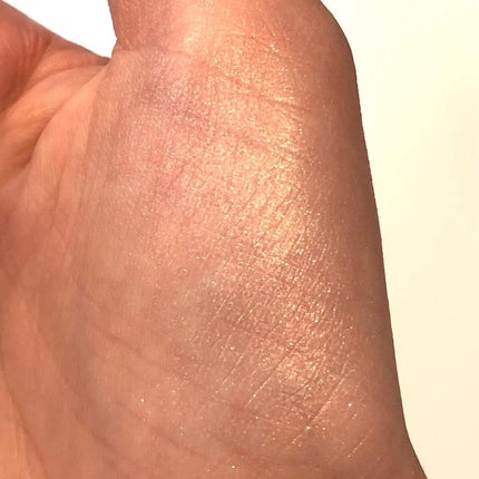 ル・レオスールデクラ /クレ・ド・ポー ボーテ/パウダーハイライトを使ったクチコミ(4枚目)