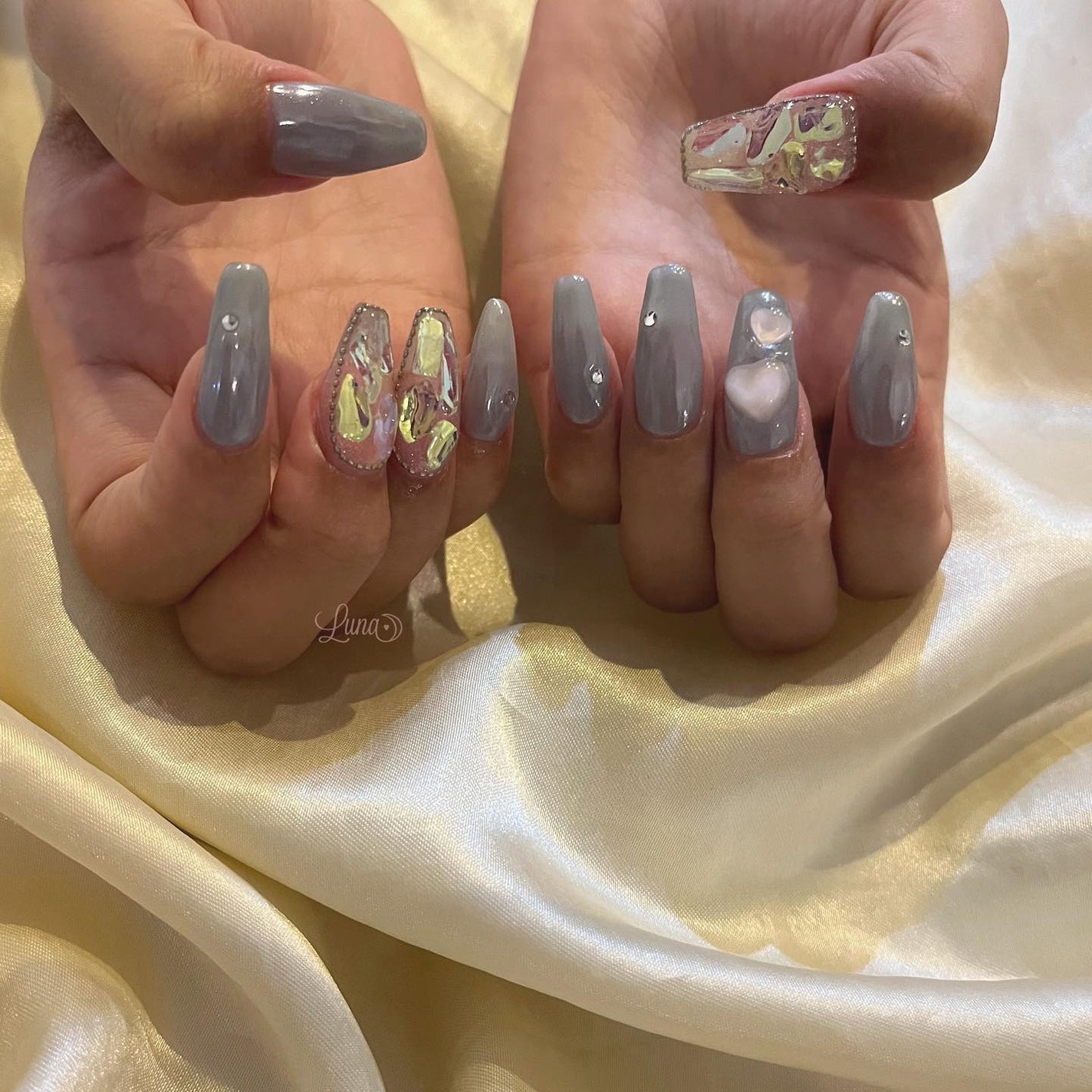 Iuna. Mizuki on LIPS 「.お持ち込みdesign🧊#nail#nailstagram#..」(2枚目)