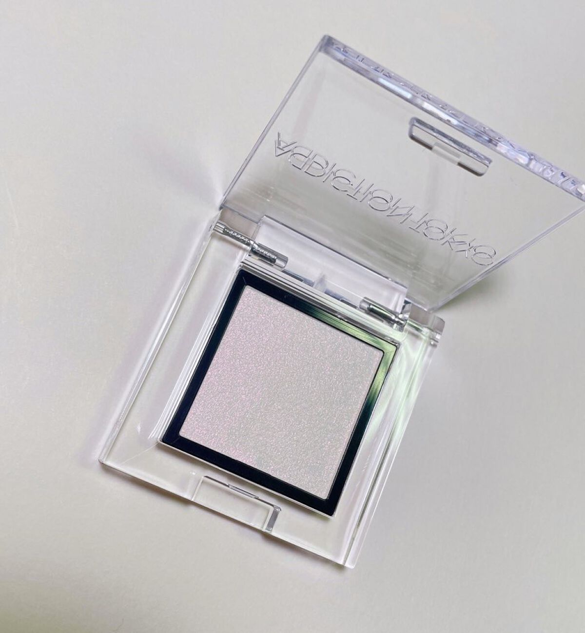 アディクション ザ アイシャドウ パール 032P Private Note/ADDICTION/単色アイシャドウを使ったクチコミ（2枚目）