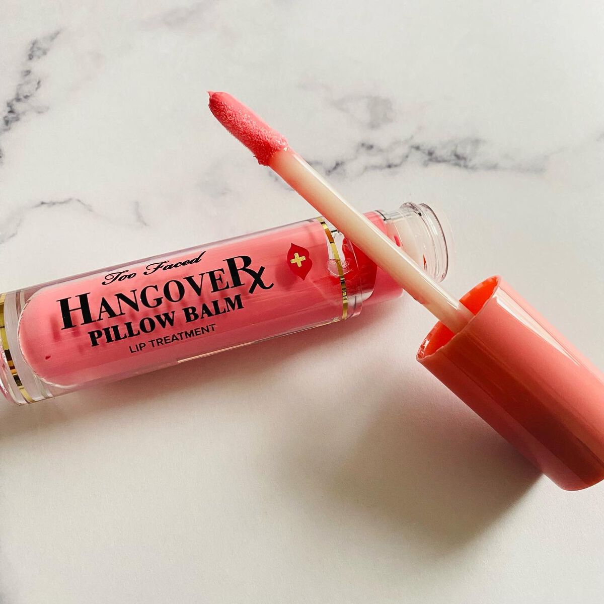 ~トゥー フェイスド ハングオーバー~ ピロー バーム リップ トリートメント/Too Faced/リップ美容液を使ったクチコミ(2枚目)