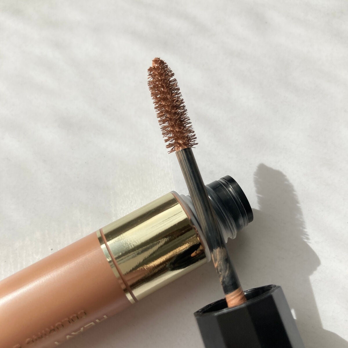 カラーリングアイブロウ/ヘビーローテーション/眉マスカラを使ったクチコミ(2枚目)