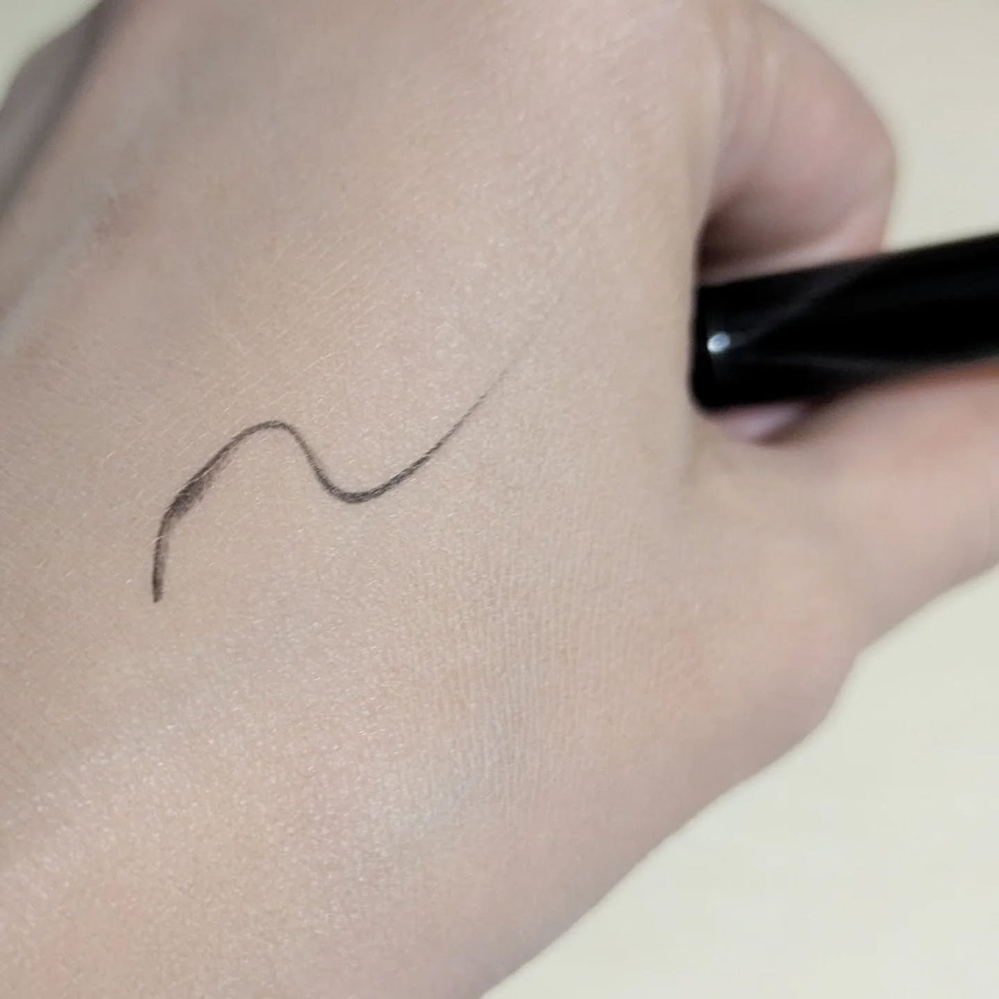 リリミュウ ロングキープライナー/Ririmew/リキッドアイライナーを使ったクチコミ(4枚目)