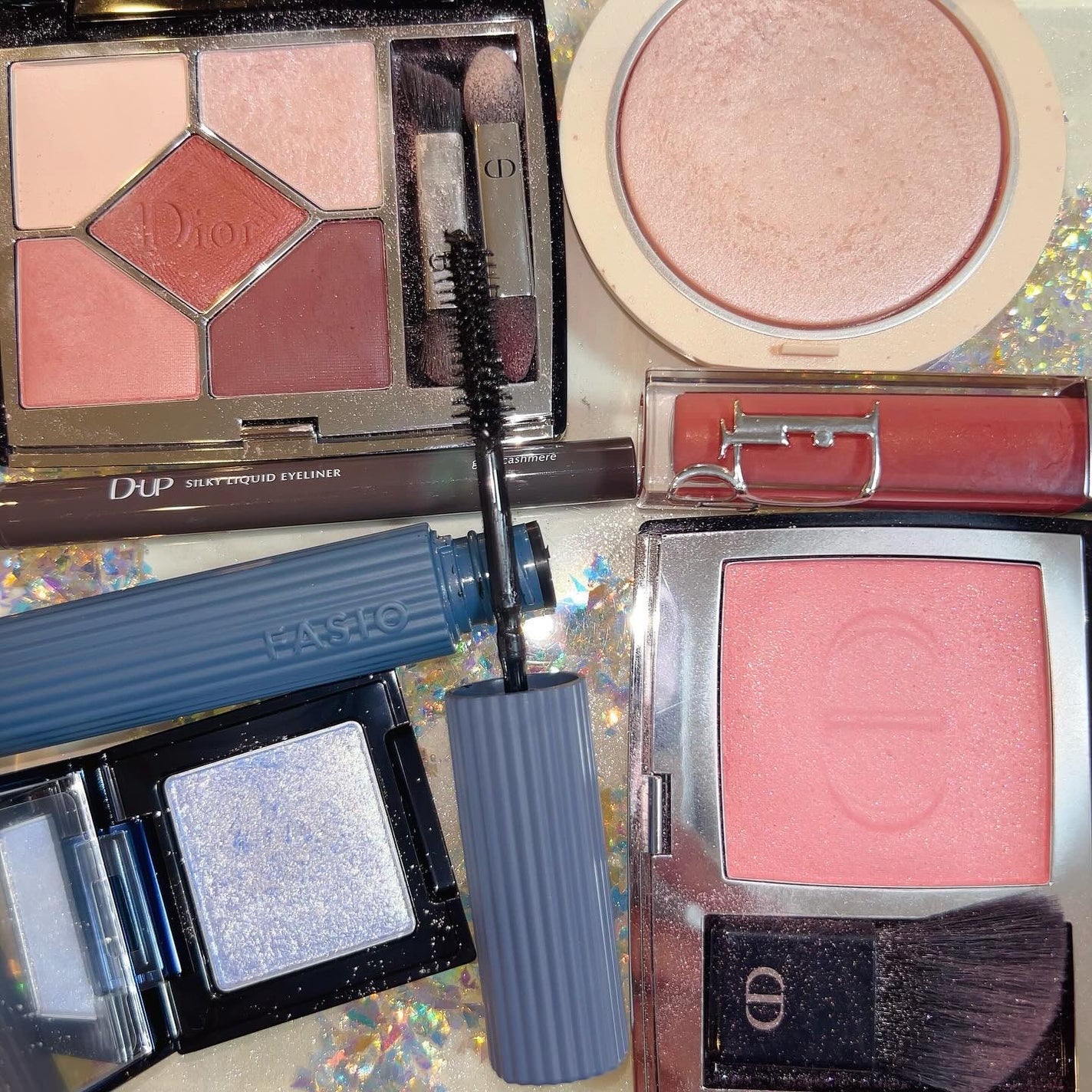 Joe on LIPS 「Diorのミスディオールで大人ピンクメイク。今日は仕事休みのオ..」(1枚目)