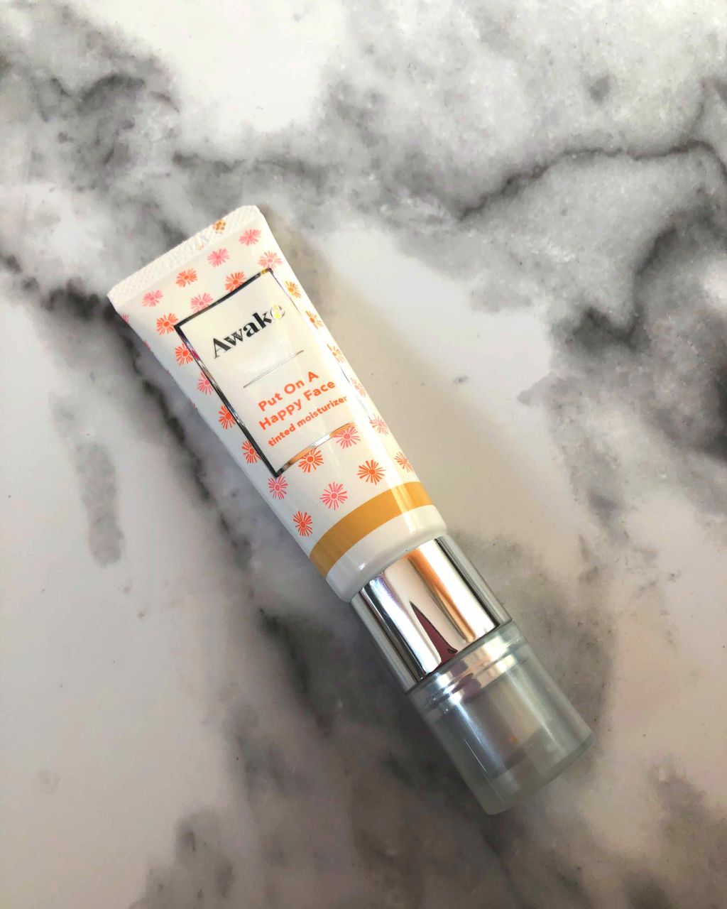 プットオンアハッピーフェイス ティンティド モイスチュアライザー/Awake/CCクリームを使ったクチコミ（1枚目）