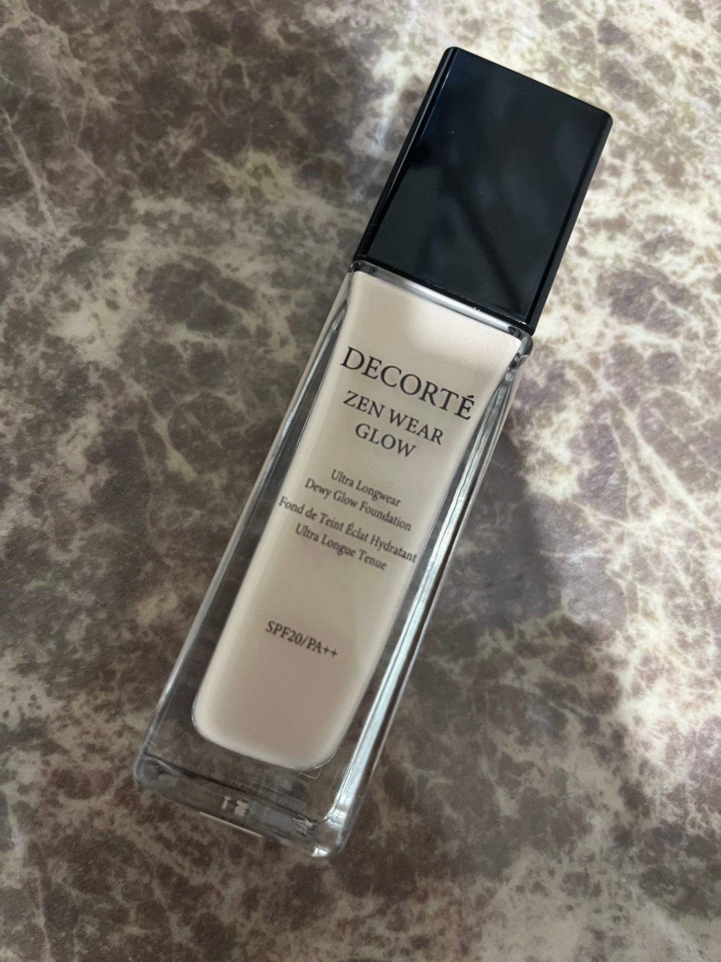 ゼン ウェア グロウ/DECORTÉ/リキッドファンデーションを使ったクチコミ(1枚目)