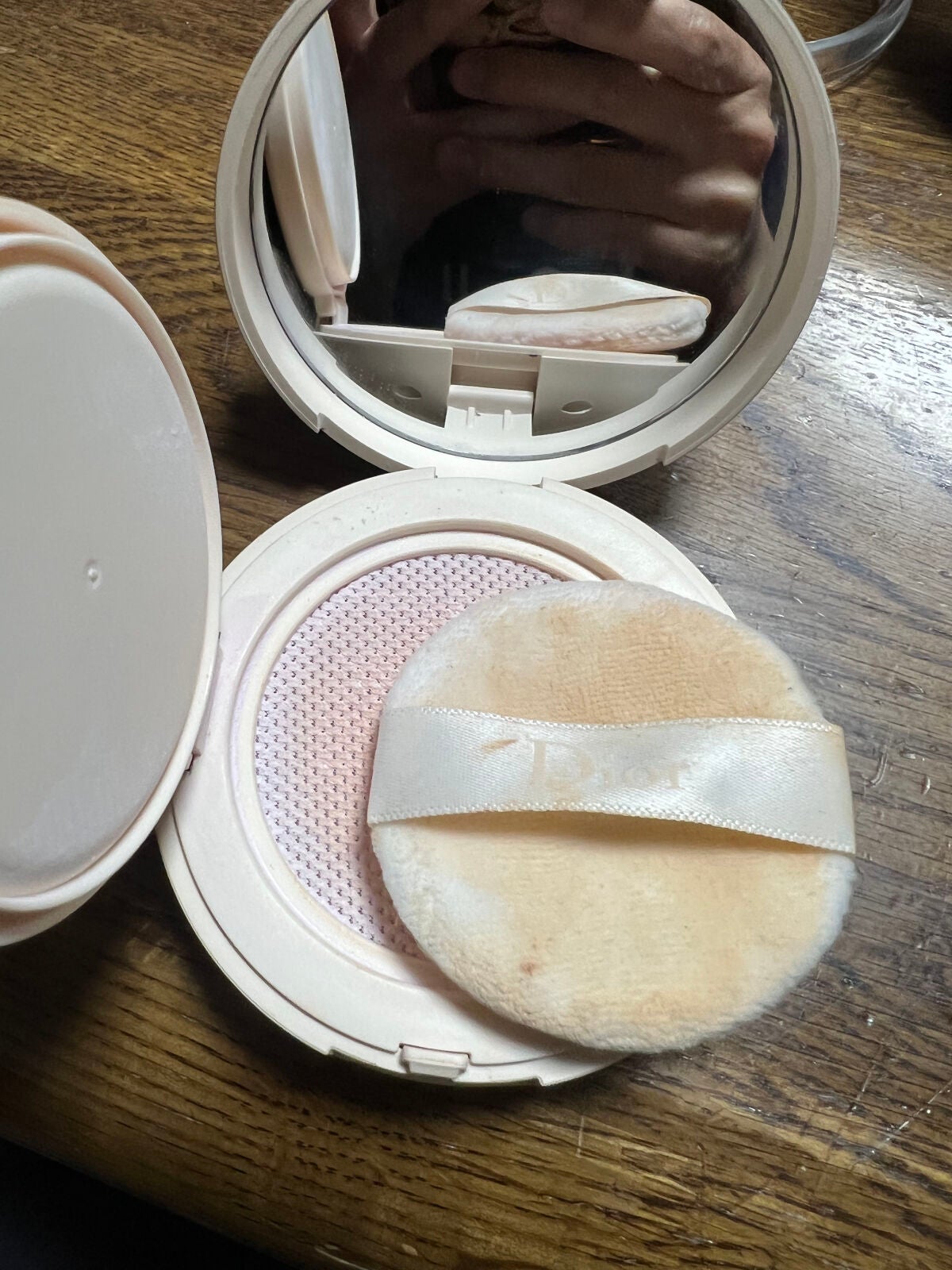 ディオールスキン フォーエヴァー クッション パウダー/Dior/ルースパウダーを使ったクチコミ(2枚目)