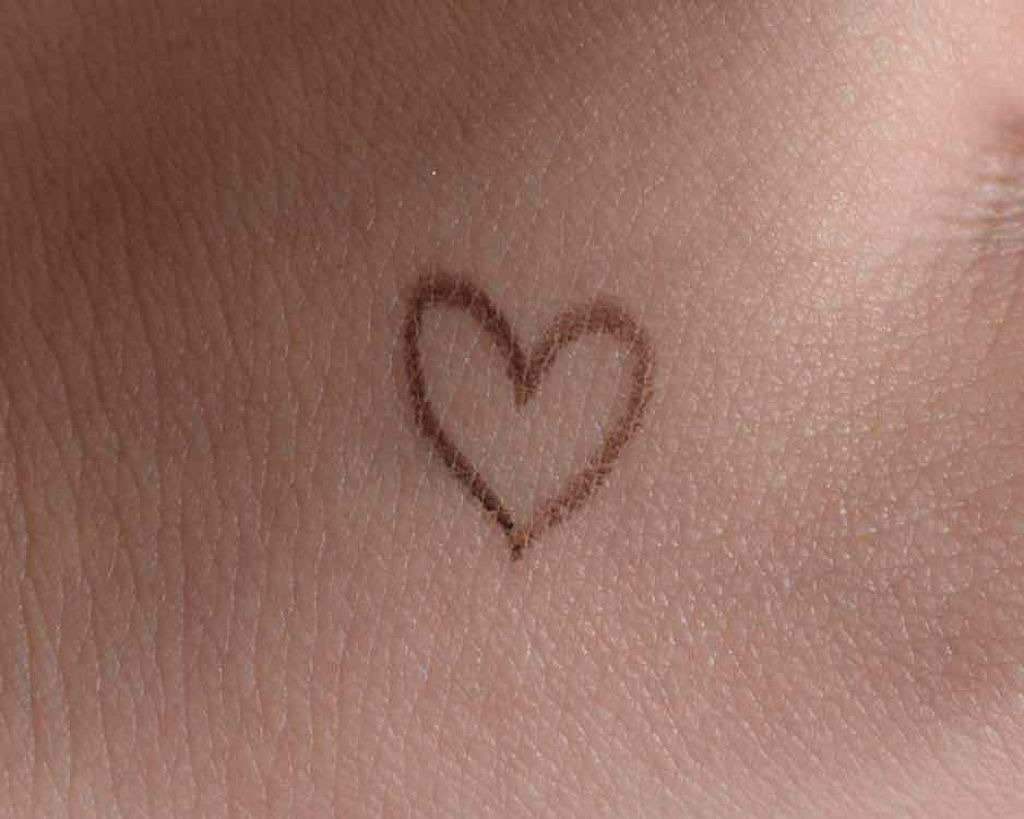 K-パレット リアルラスティングアイペンシル24hのクチコミ「アウトレットコスメのセルレで購入しました。
1296円のアイライナーペンシルが698円で購入出.....」（2枚目）