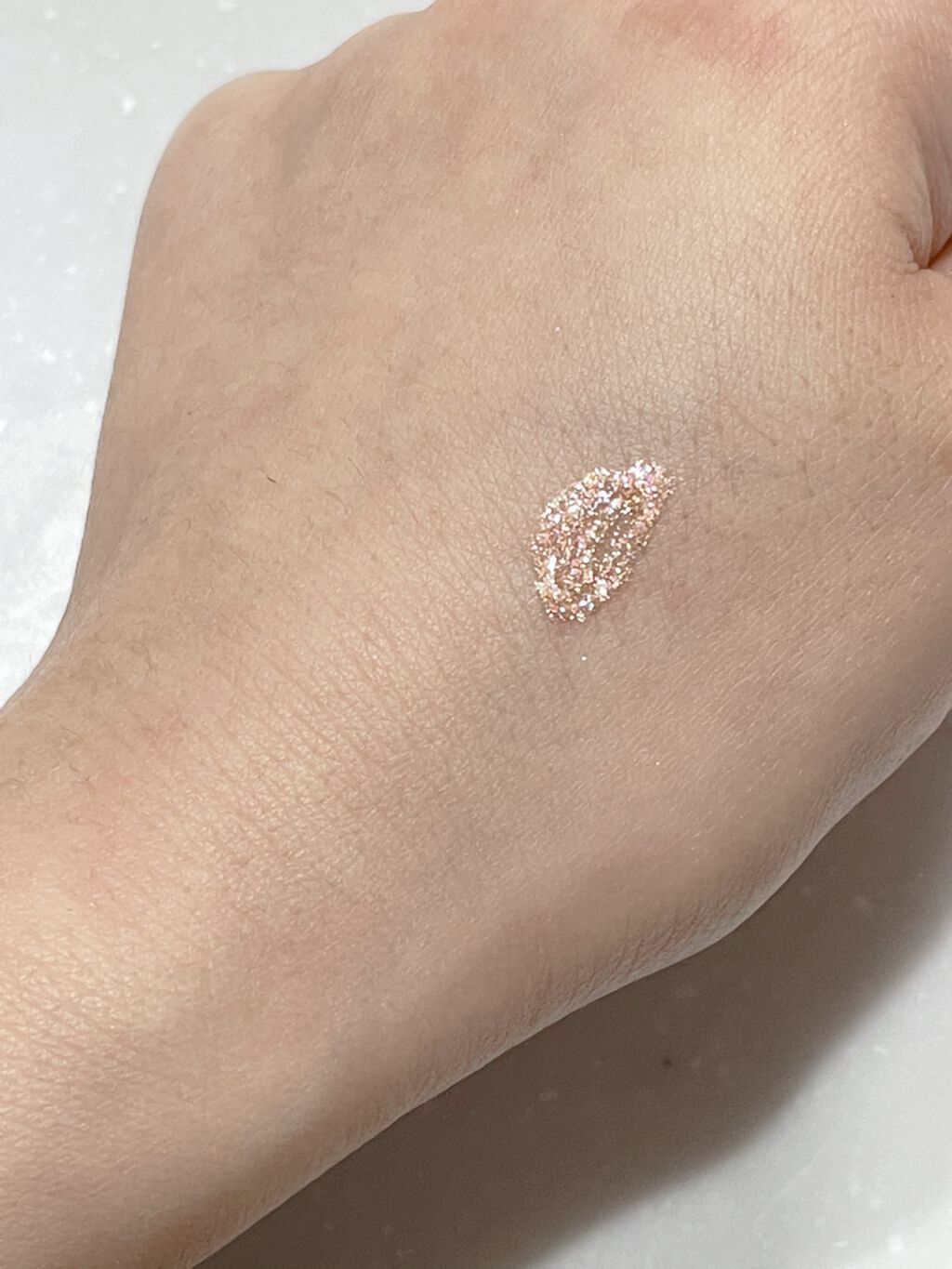  ワオ アイ グリッター/U/CHOO/グリッターを使ったクチコミ（3枚目）