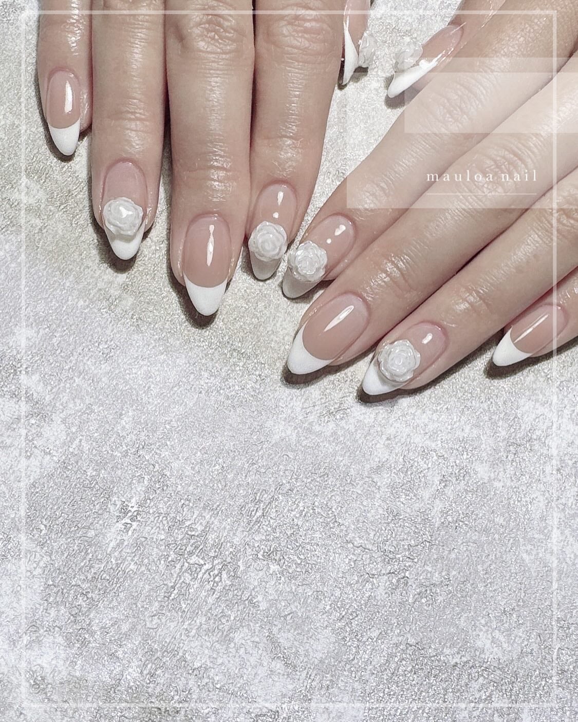 mauloa_nail on LIPS 「・ 白フレンチ😊🤍持ち込みパーツの🌹いつもありがとうございます..」(1枚目)