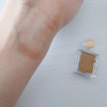 シャドーカスタマイズ/MAJOLICA MAJORCA/単色アイシャドウを使ったクチコミ(2枚目)