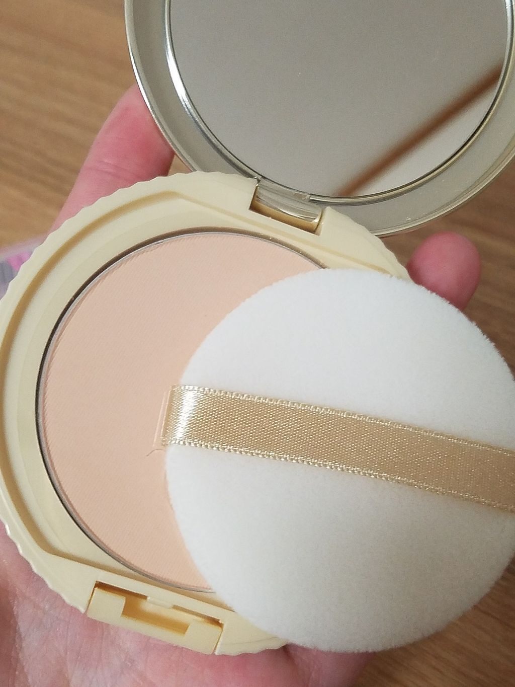 【旧品】マシュマロフィニッシュパウダー/キャンメイク/プレストパウダーを使ったクチコミ(2枚目)