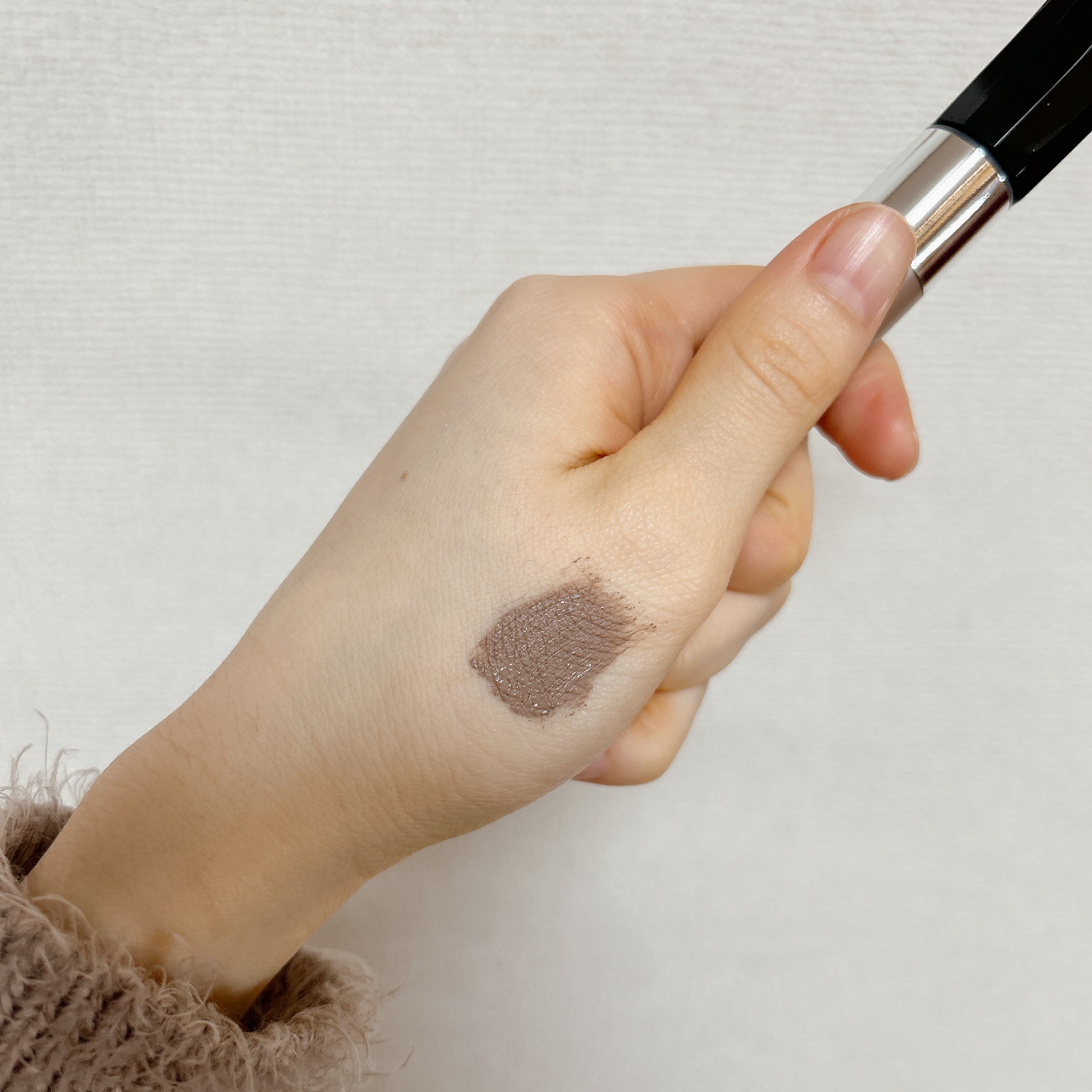 ヘビーローテーション カラーリングアイブロウEX/ヘビーローテーション/眉マスカラを使ったクチコミ（3枚目）