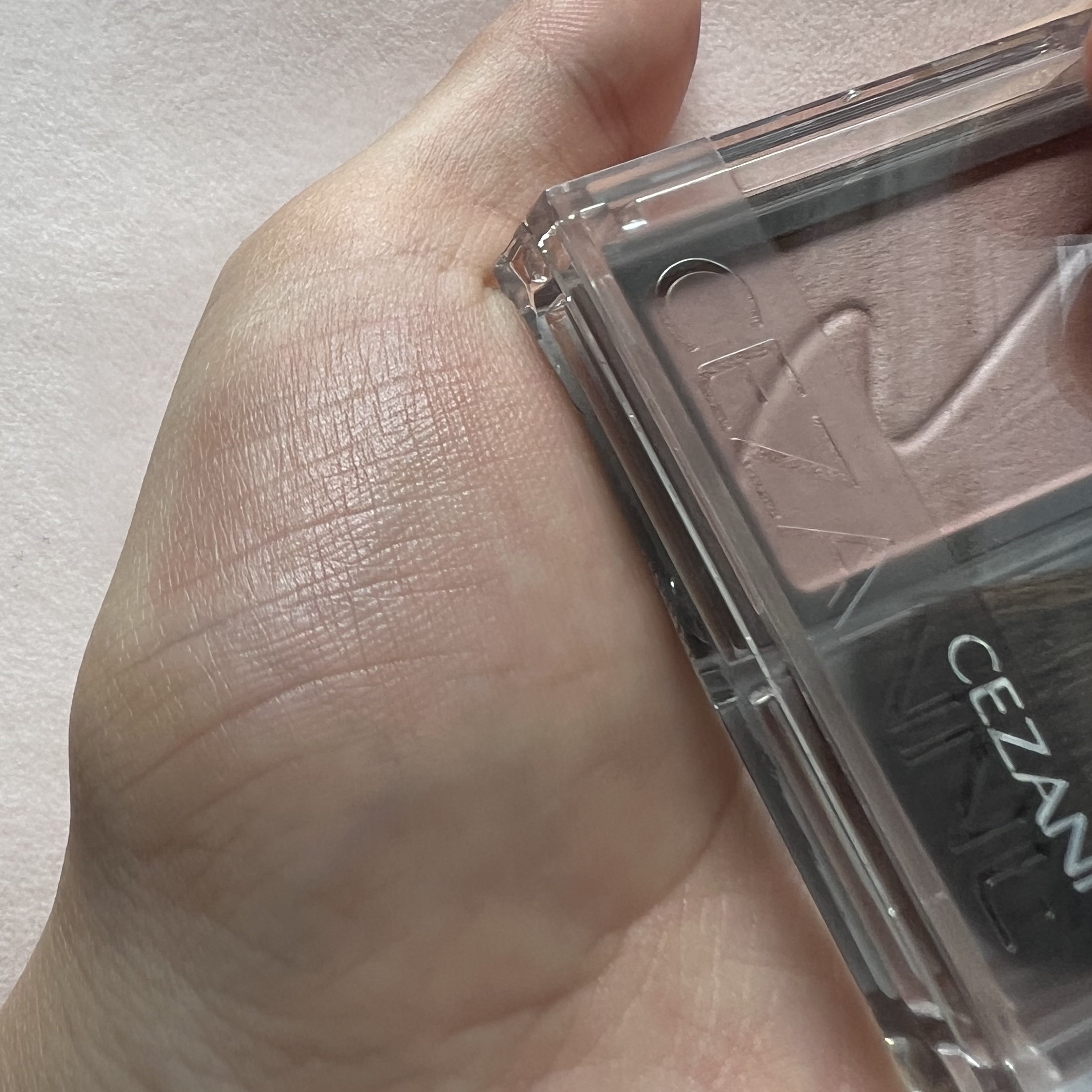 チークブラッシュ/CEZANNE/パウダーチークを使ったクチコミ（2枚目）