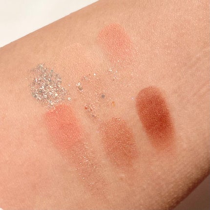 グリッターペディアアイパレット/unleashia/アイシャドウパレットを使ったクチコミ(6枚目)