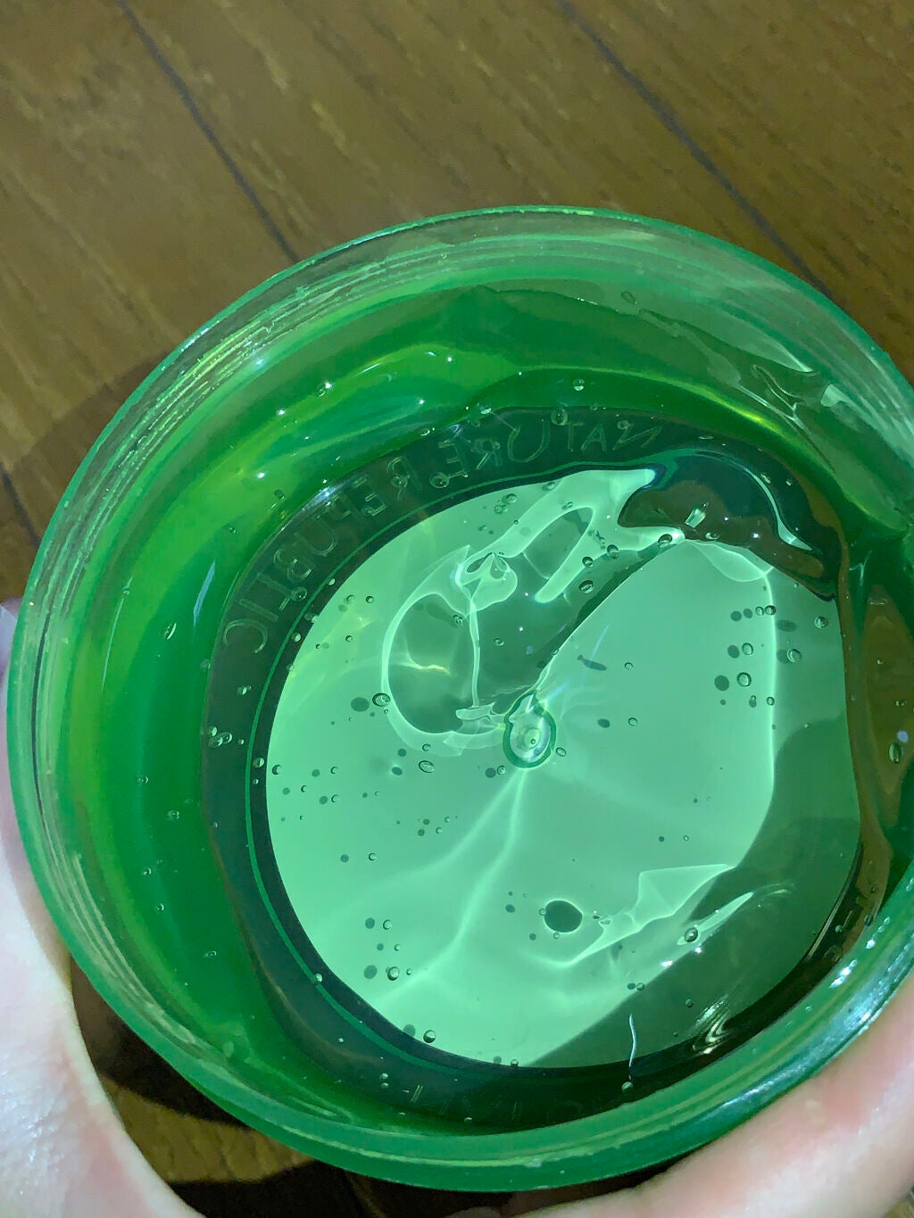 マイルド&モイスチャーアロエジェル/ネイチャーリパブリック/ボディローションを使ったクチコミ(2枚目)