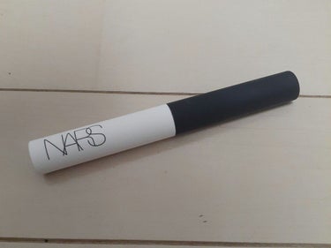 スマッジプルーフ アイシャドーベース/NARS/アイシャドウベースを使ったクチコミ（2枚目）