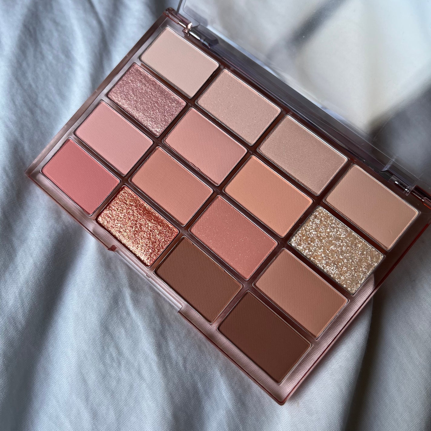 ソフトブラーリングアイパレット/wakemake/アイシャドウパレットを使ったクチコミ(2枚目)