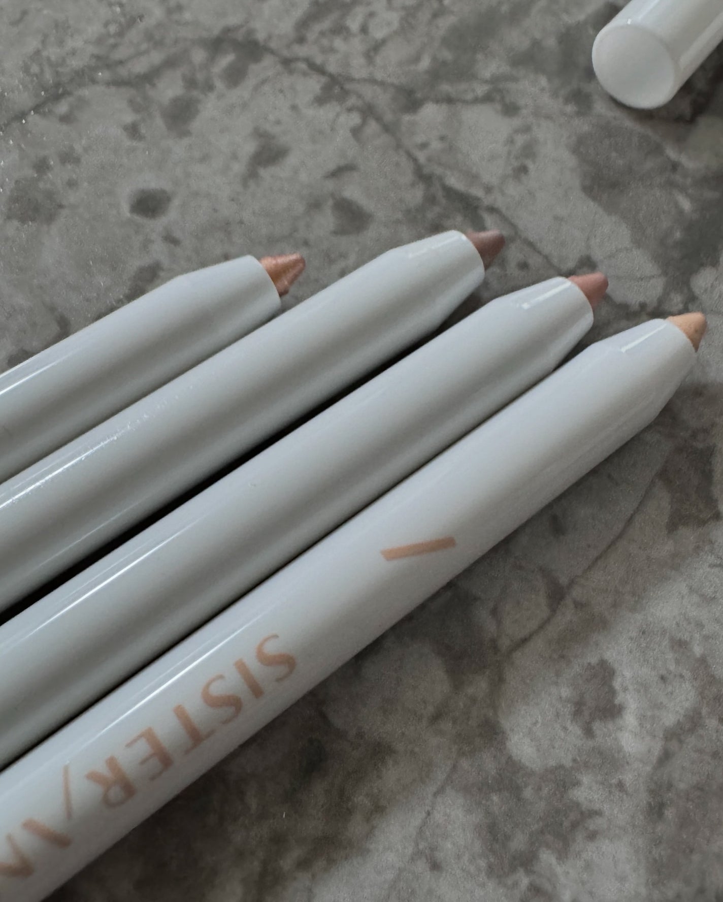 Non/フォロバ100 on LIPS 「【ALLNEW】@sisterann.jpさんのウォータープル..」(3枚目)