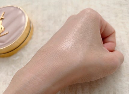 ラディアント タッチ グロウパクト/YVES SAINT LAURENT BEAUTE/クッションファンデーションを使ったクチコミ(2枚目)