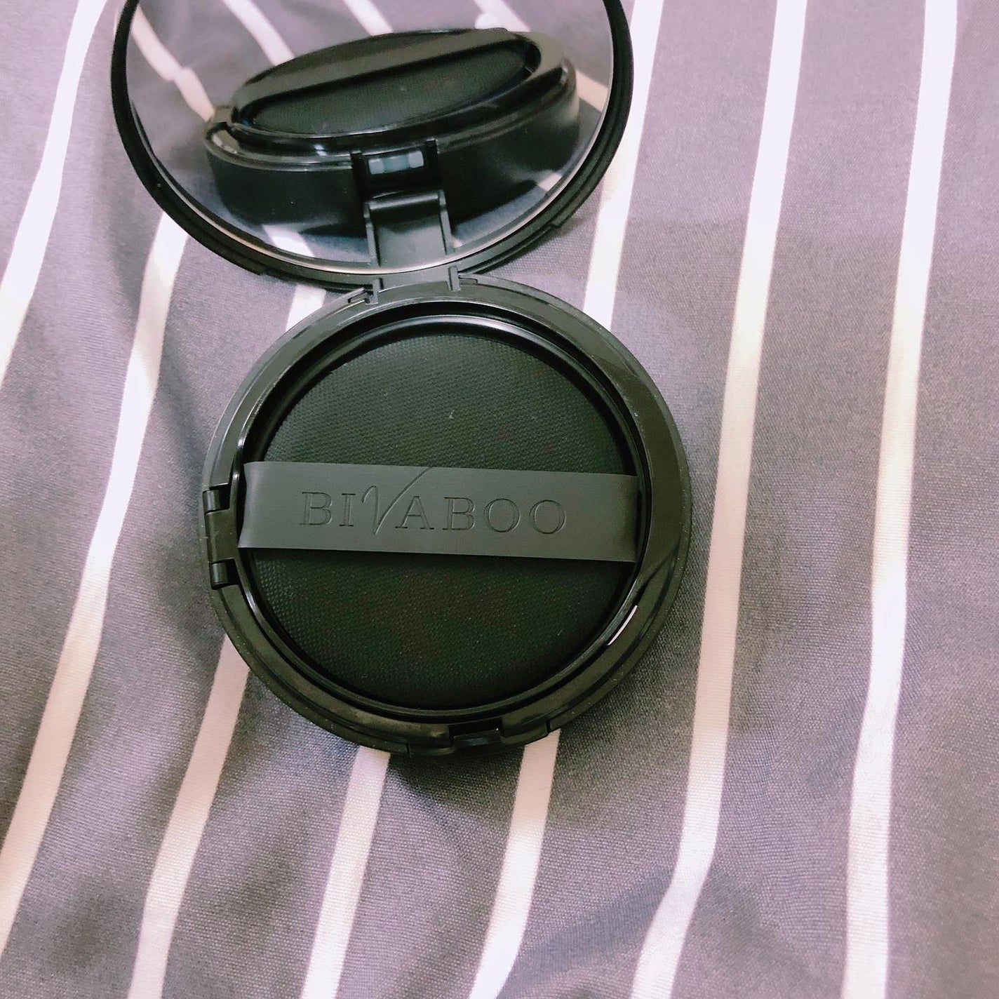 ベルベットジュエルクッション/BIVABOO/クッションファンデーションを使ったクチコミ(2枚目)