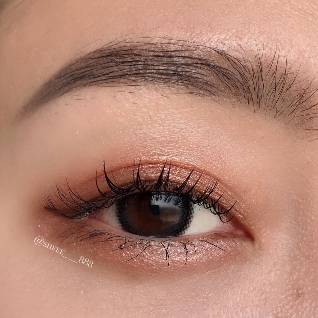 セルヴォーク ヴォランタリー アイズ/Celvoke/単色アイシャドウを使ったクチコミ（2枚目）