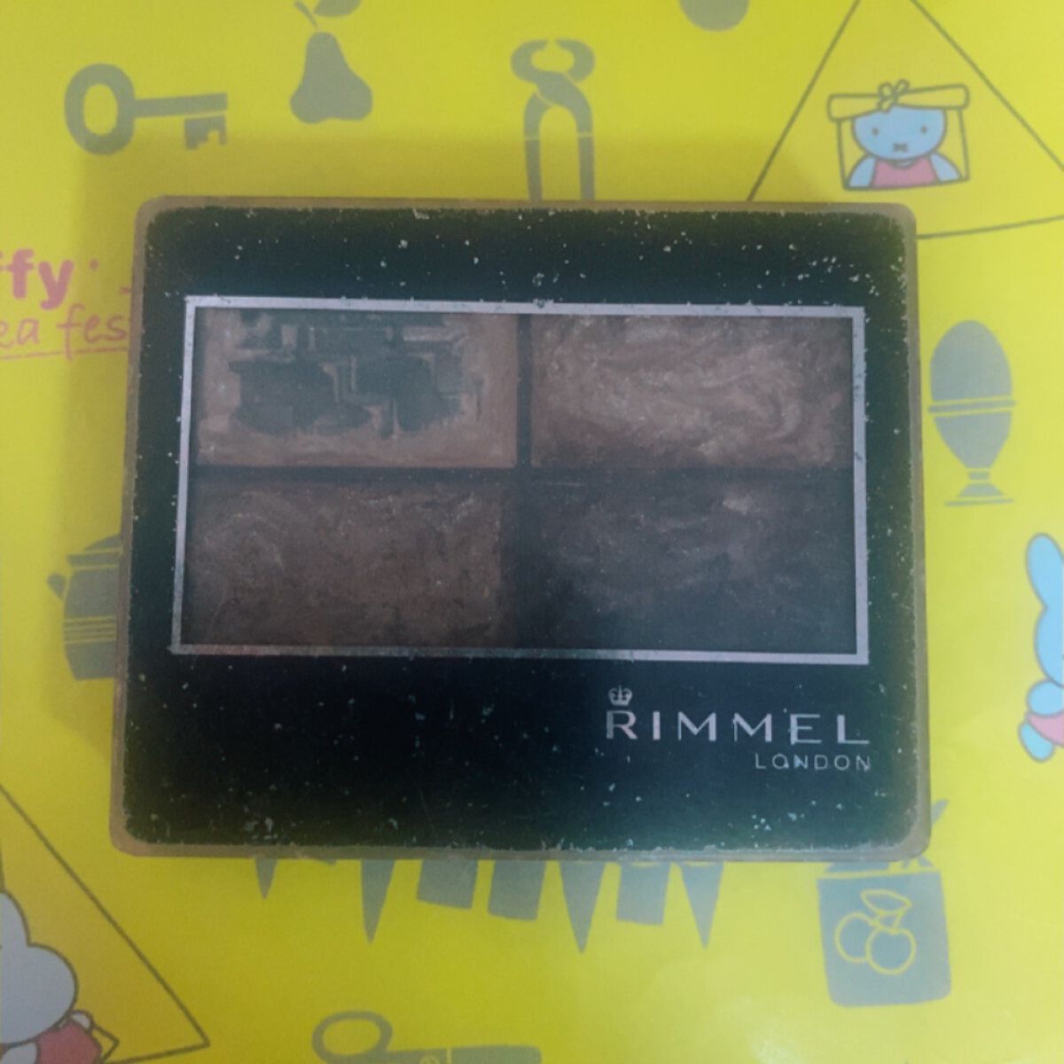 ロイヤルヴィンテージ アイズ/リンメル ロンドン/アイシャドウパレットを使ったクチコミ(1枚目)