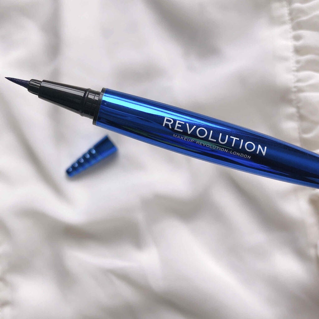 Renaissance Eyeliner/MAKEUP REVOLUTION/リキッドアイライナーを使ったクチコミ(3枚目)