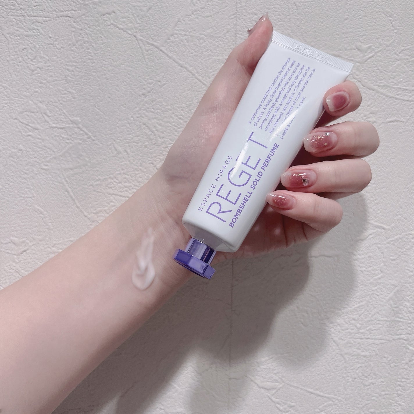 Bombshell Solid Perfume/RE:GET/香水(レディース)を使ったクチコミ(2枚目)