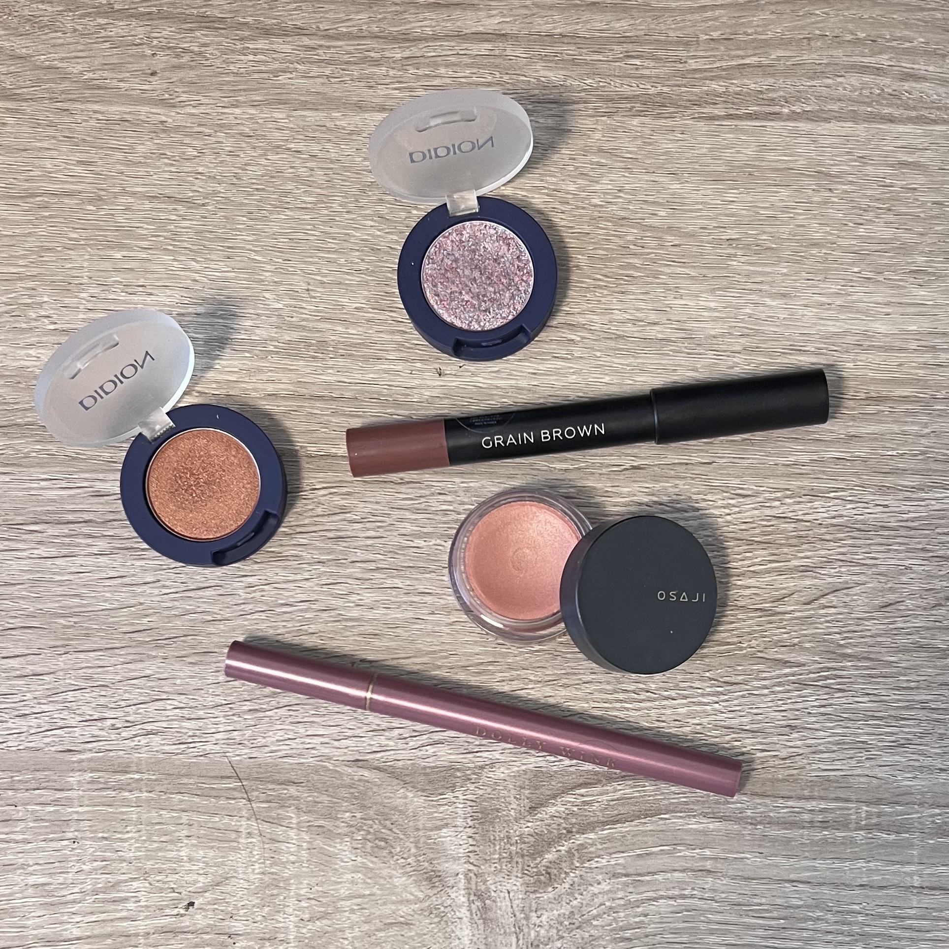 マルチスティック グラインブラウン/uneven/ペンシルアイライナーを使ったクチコミ（1枚目）