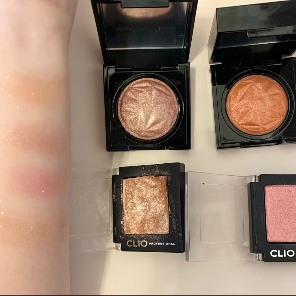 プリズム エアー シャドウ/CLIO/単色アイシャドウを使ったクチコミ（2枚目）