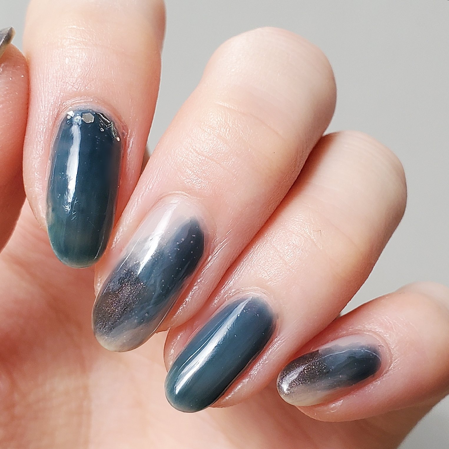 カラフルネイルズ/キャンメイク/マニキュアを使ったクチコミ（3枚目）