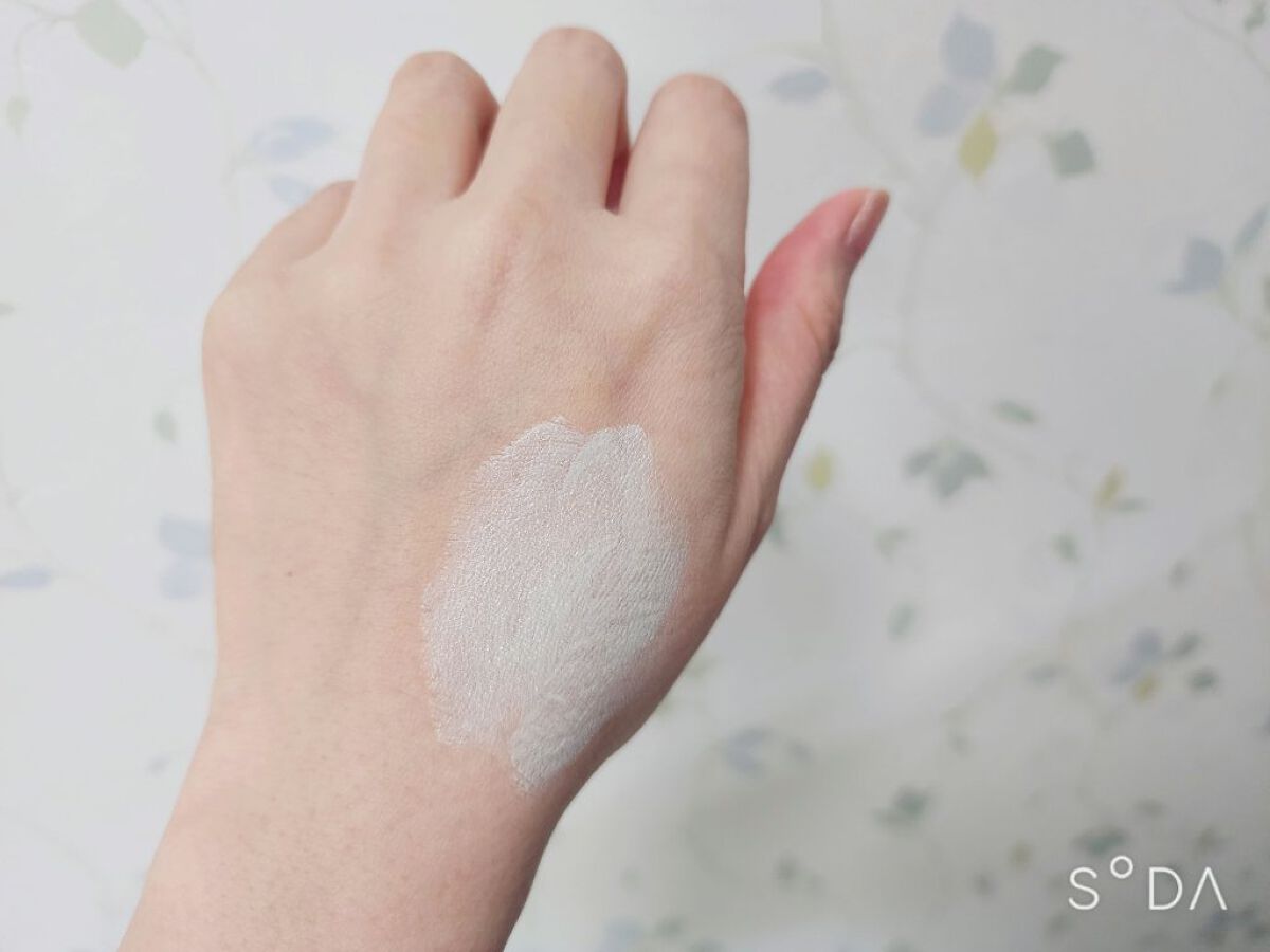 アディクション スキンプロテクター カラーコントロール SPF 40 PA+++/ADDICTION/化粧下地を使ったクチコミ（3枚目）