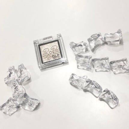 Galaxy Shadow(ギャラクシーシャドウ)/LB/単色アイシャドウを使ったクチコミ(3枚目)