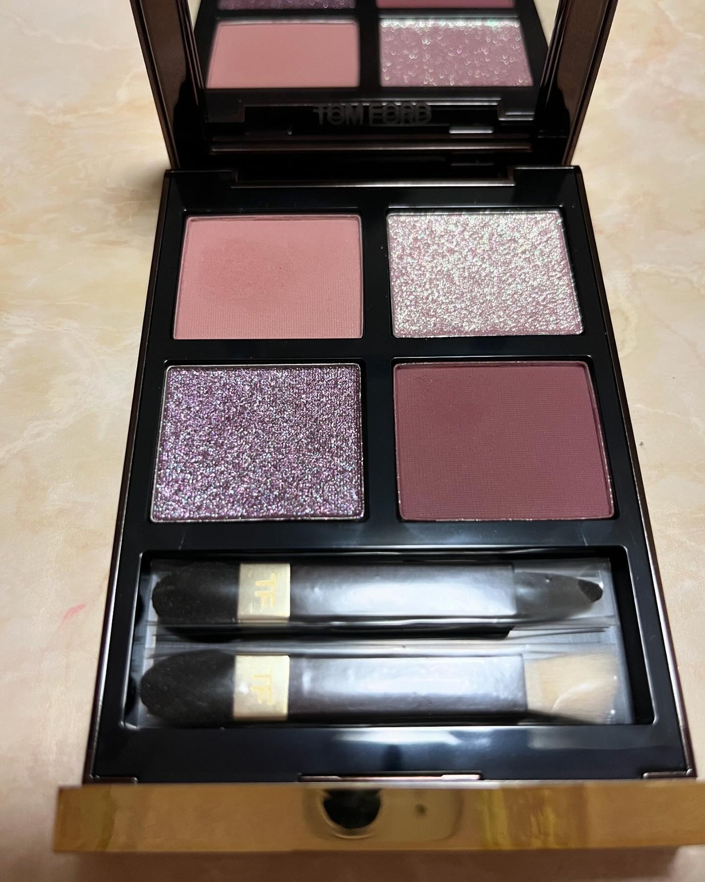 アイ カラー クォード/TOM FORD BEAUTY/アイシャドウパレットを使ったクチコミ(2枚目)