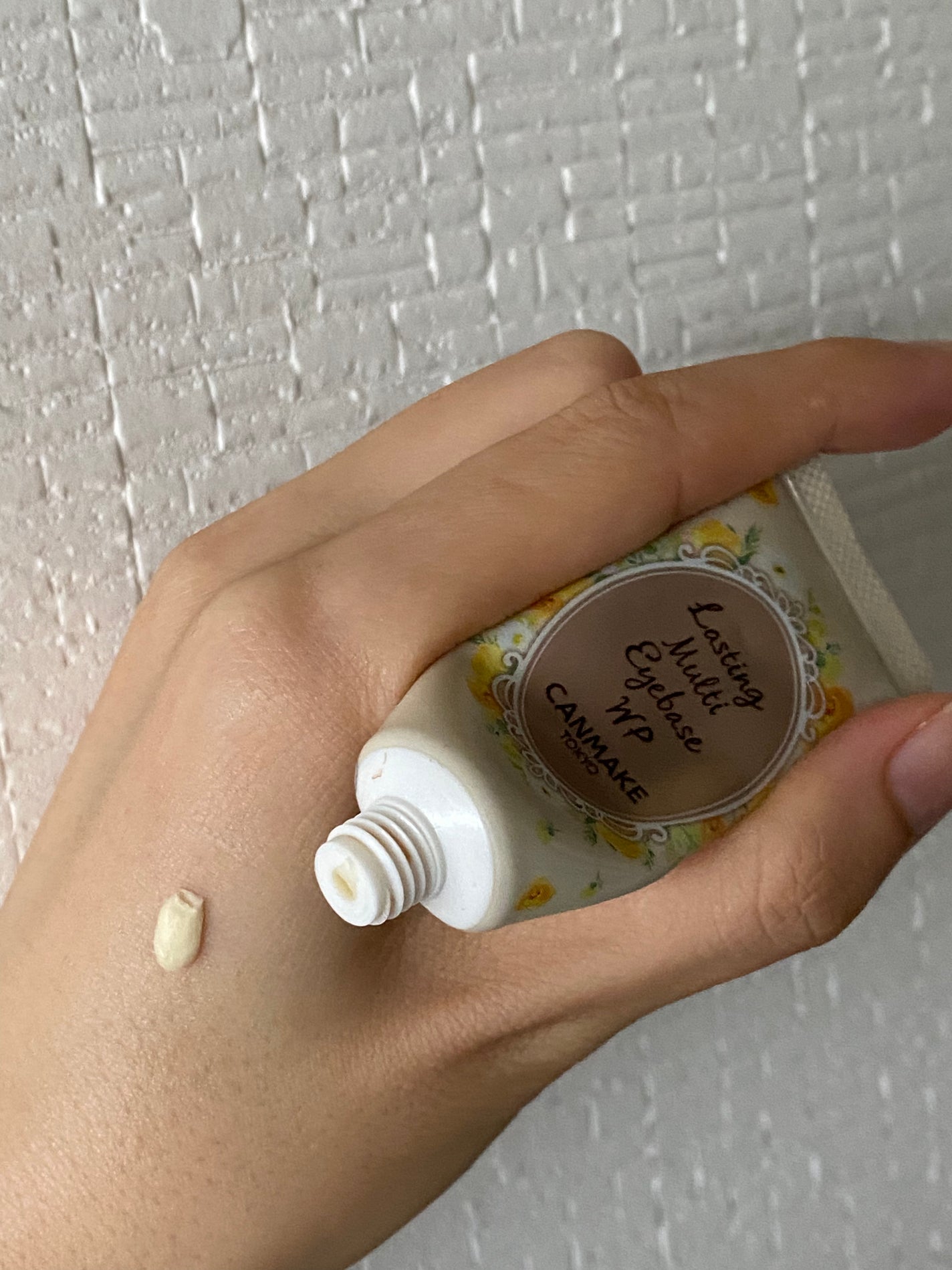 ラスティングマルチアイベース WP/キャンメイク/アイシャドウベースを使ったクチコミ(4枚目)