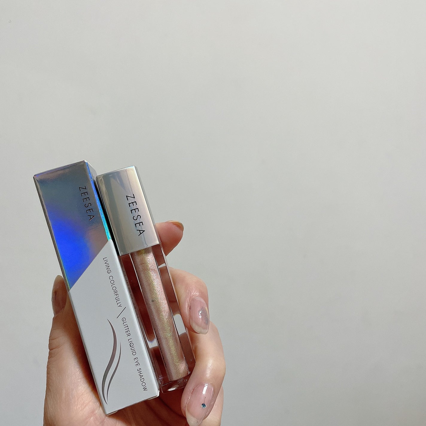 ダイヤモンドシリーズ 星空リキッドアイシャドウ/ZEESEA/リキッドアイシャドウを使ったクチコミ(1枚目)