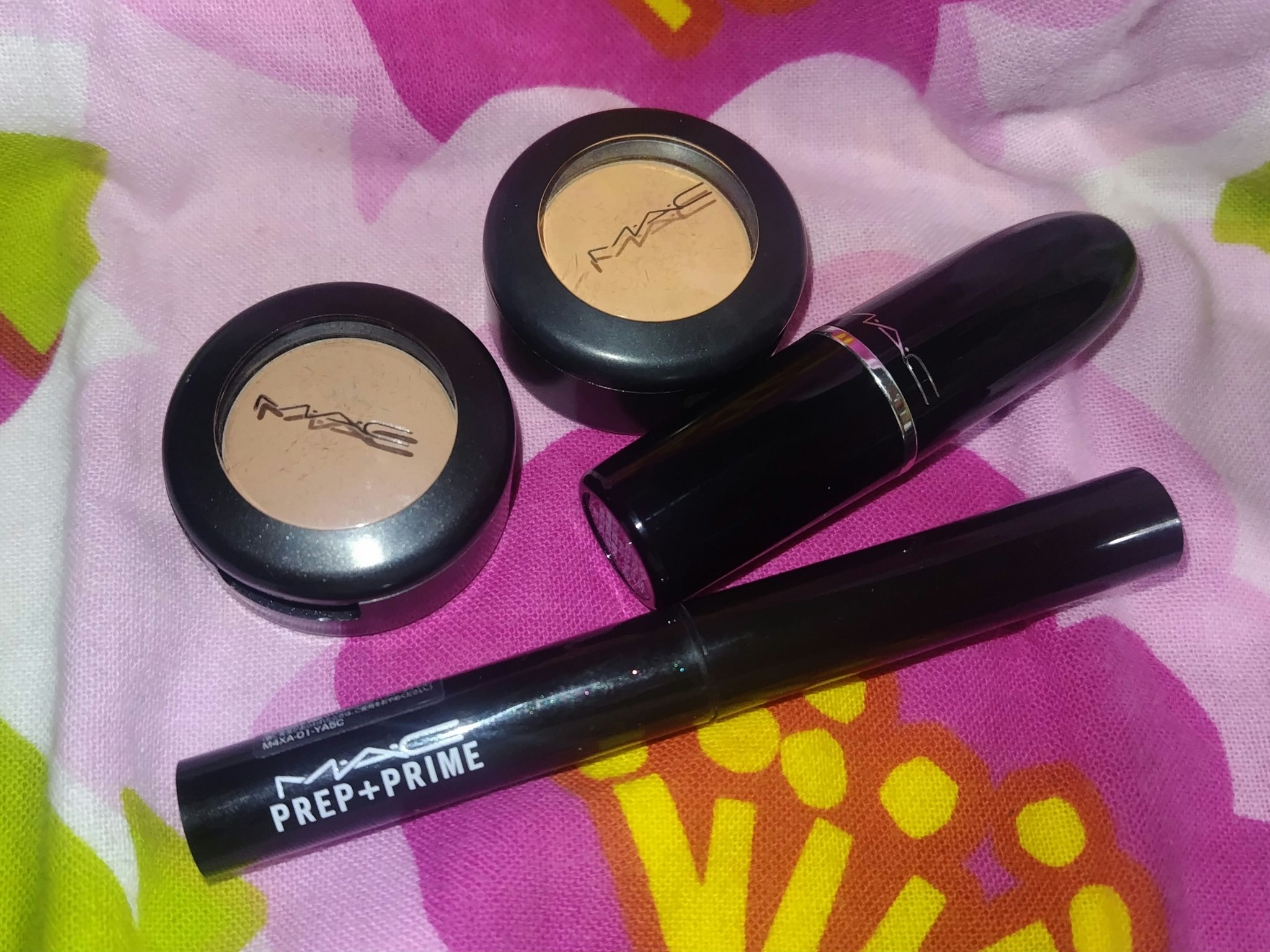 スモール アイシャドウ サモア シルク/M・A・C/単色アイシャドウを使ったクチコミ（1枚目）