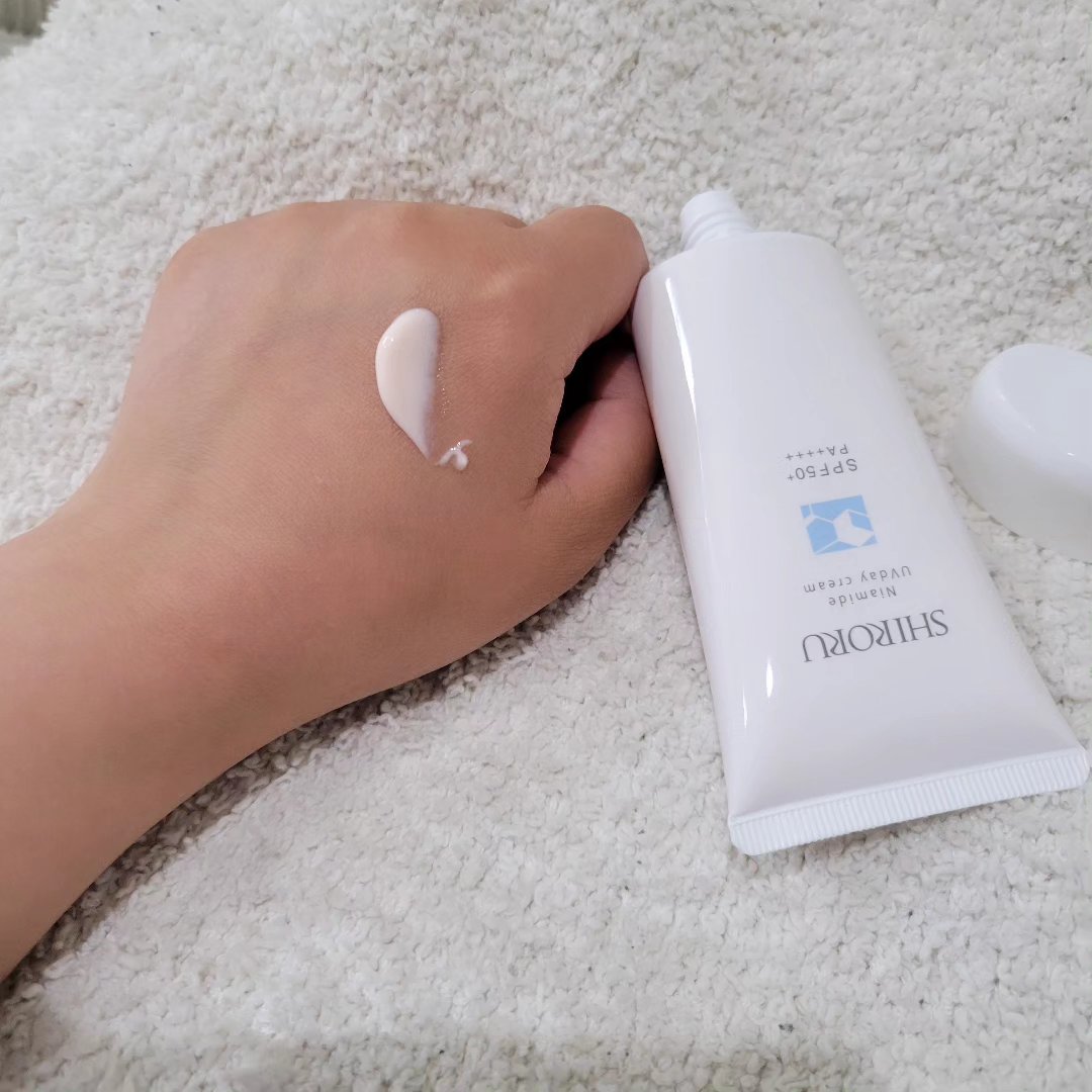 ナイアミドUVデイクリーム/SHIRORU/日焼け止めクリームを使ったクチコミ（3枚目）