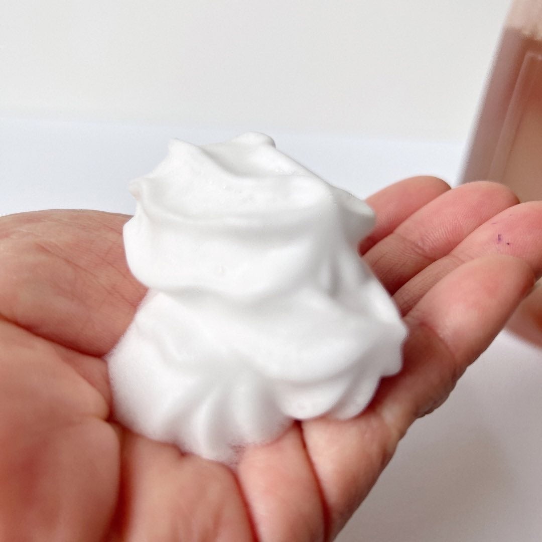 ビオレu ザ ボディ 泡タイプ モイスチャースムース/ビオレu/ボディソープを使ったクチコミ(3枚目)