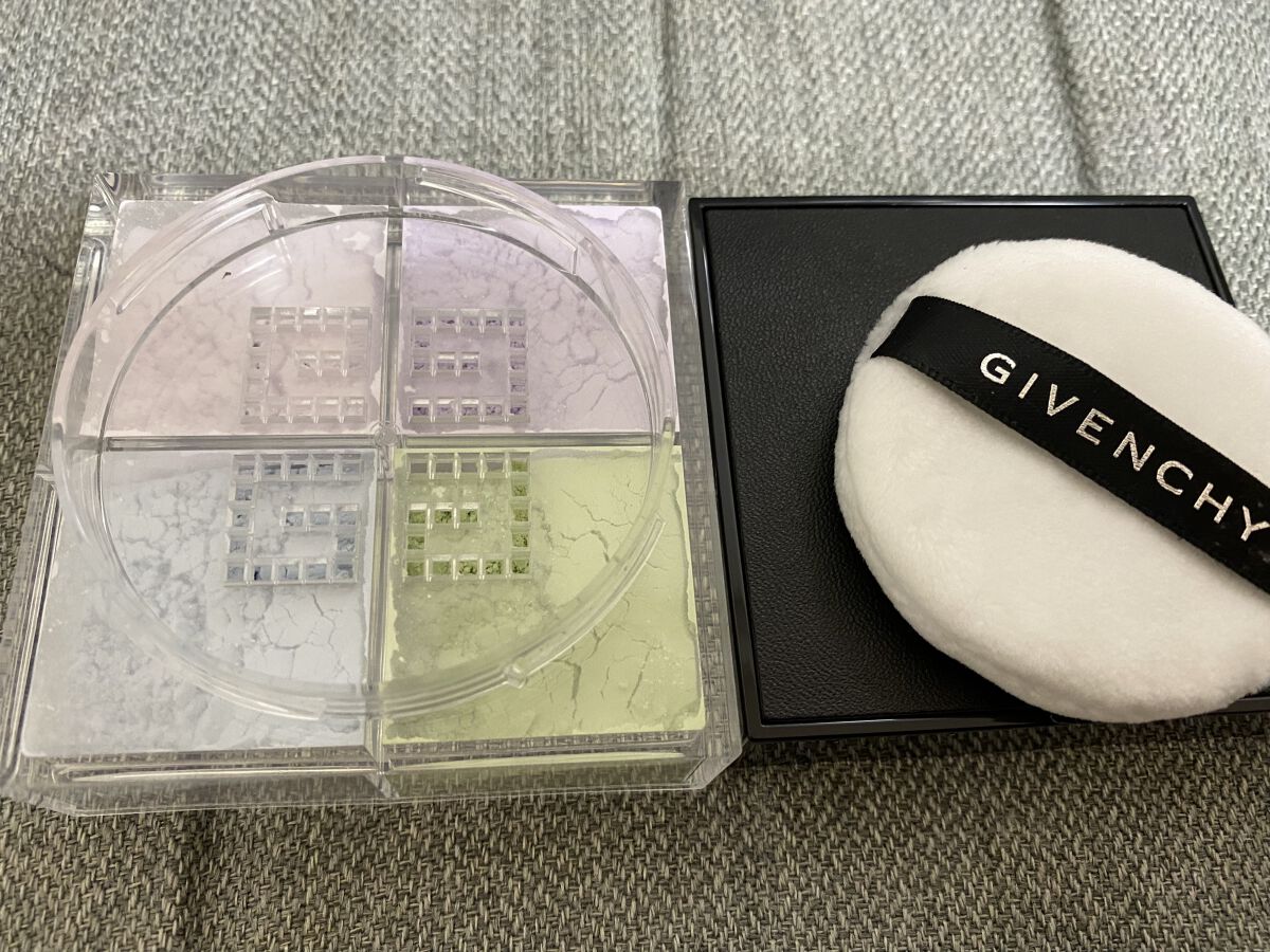 プリズム・リーブル/GIVENCHY/ルースパウダーを使ったクチコミ（3枚目）