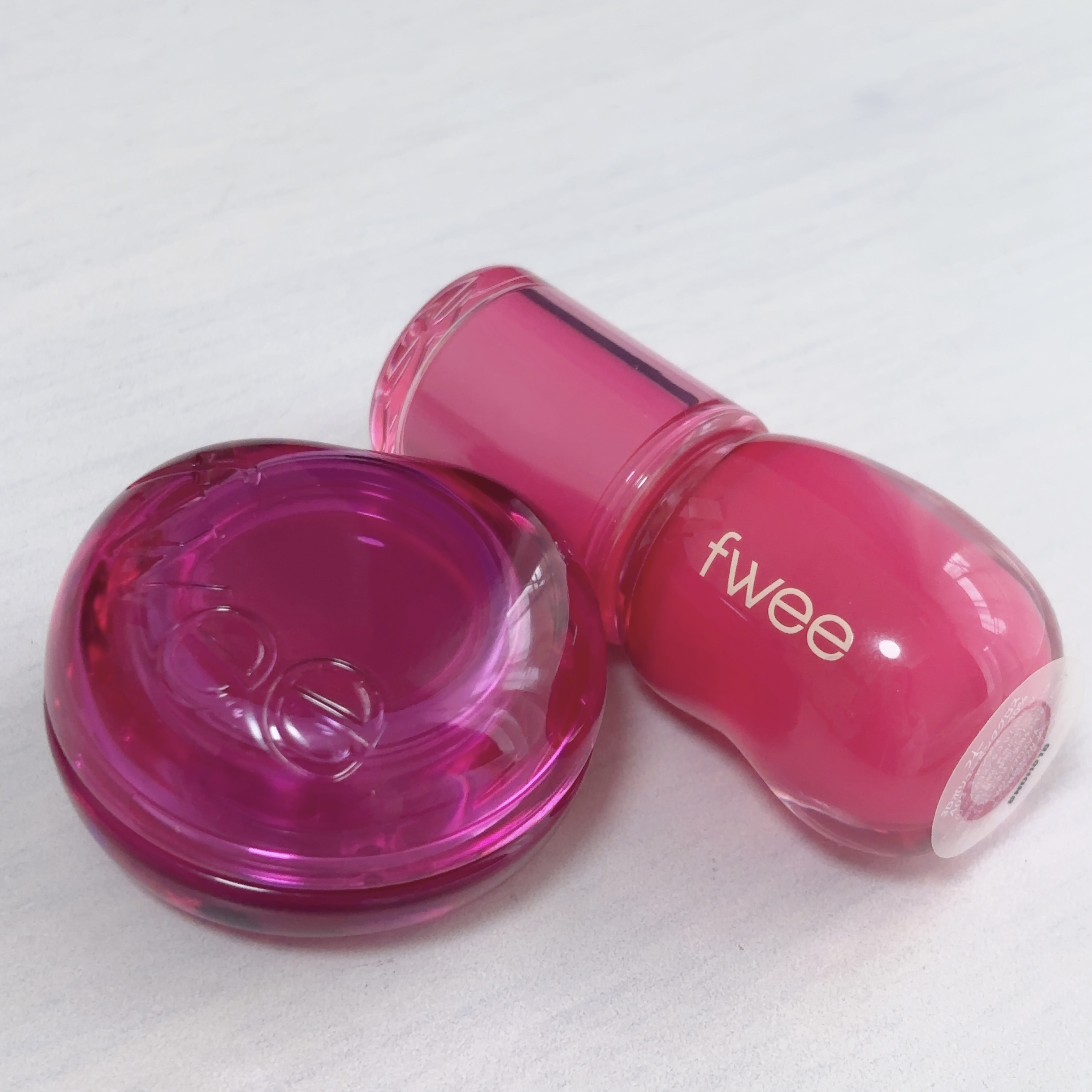 フィー リップアンドチーク グローイジェリーポット/fwee/リップグロスを使ったクチコミ（1枚目）