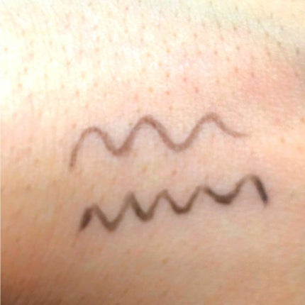 モテライナー リキッド/UZU BY FLOWFUSHI/リキッドアイライナーを使ったクチコミ(2枚目)