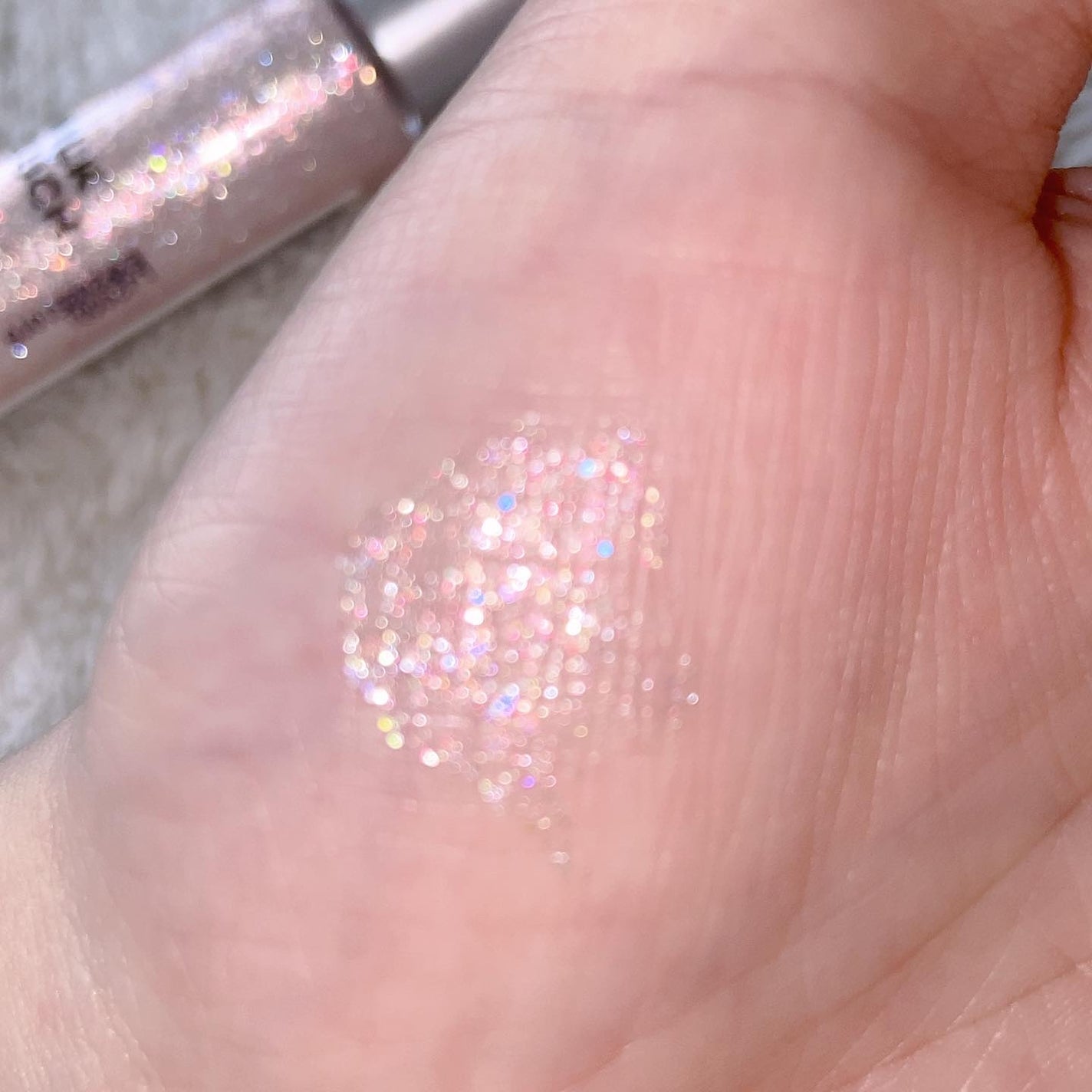 フェアリージュエルアイグリッター/Milk Touch/グリッターを使ったクチコミ(4枚目)