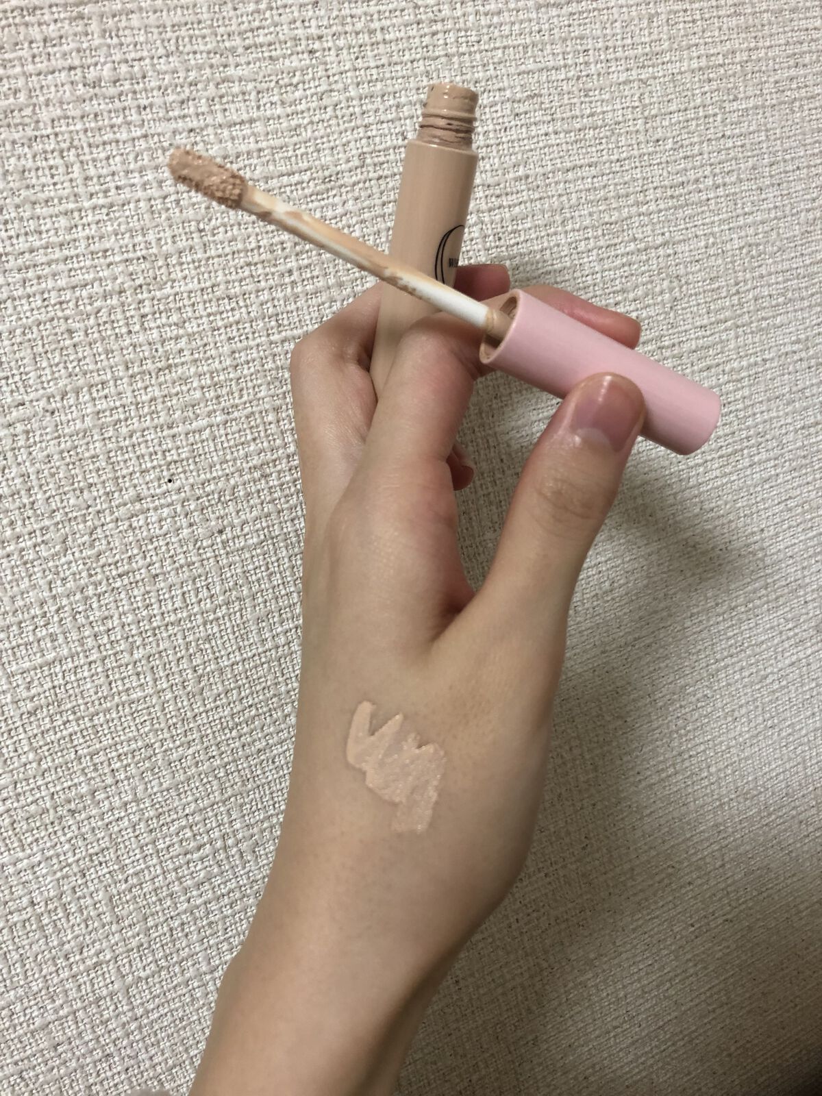 コンシーラー ライトベージュ/WHOMEE/リキッドコンシーラーを使ったクチコミ（2枚目）